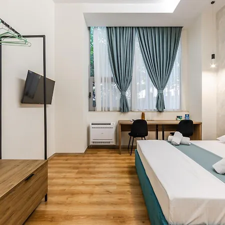 Palm Beachfront By Ps Durrës